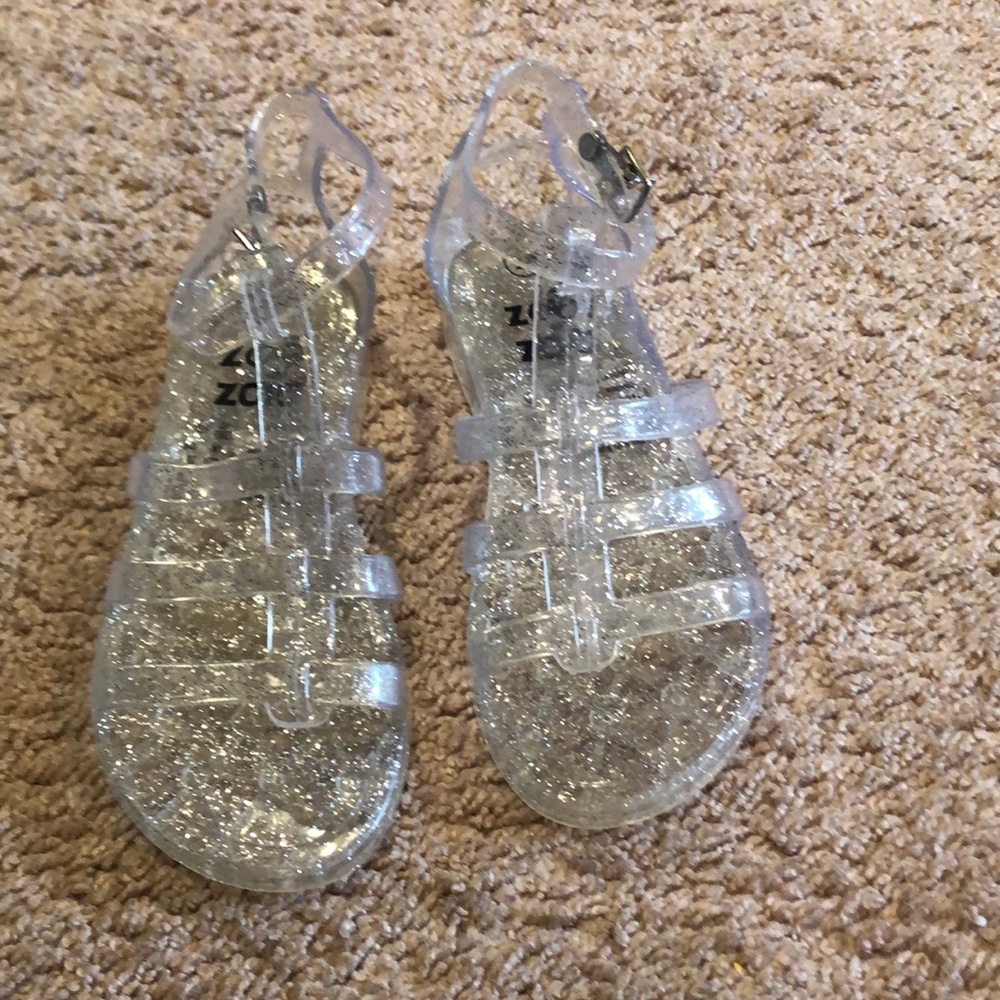 Clear jelly sandals